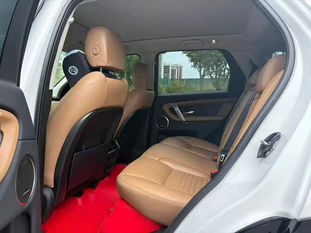 Land Rover Discovery Sport — миниатюра 4