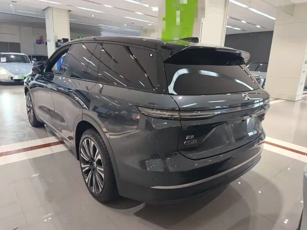 NIO ES8 — миниатюра 5