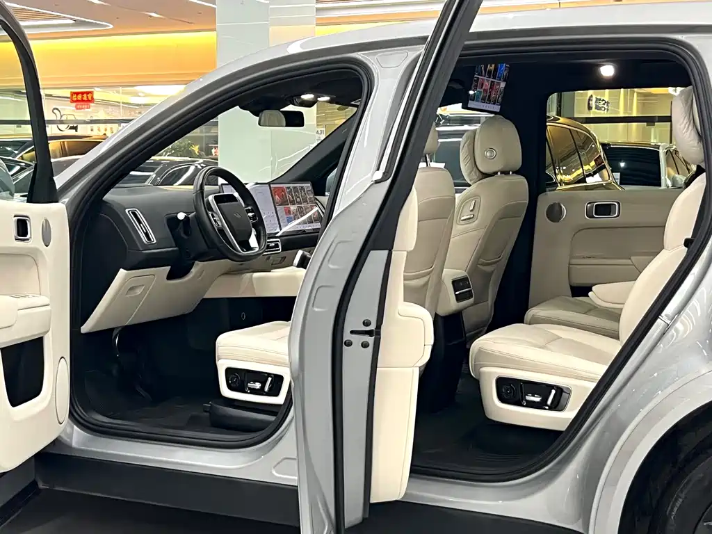 Li Auto Li L8 — миниатюра 17