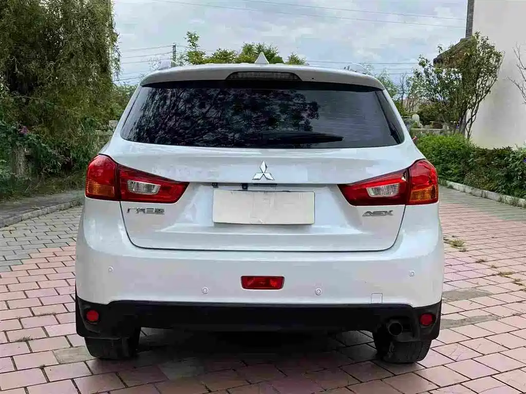 Mitsubishi ASX — миниатюра 8