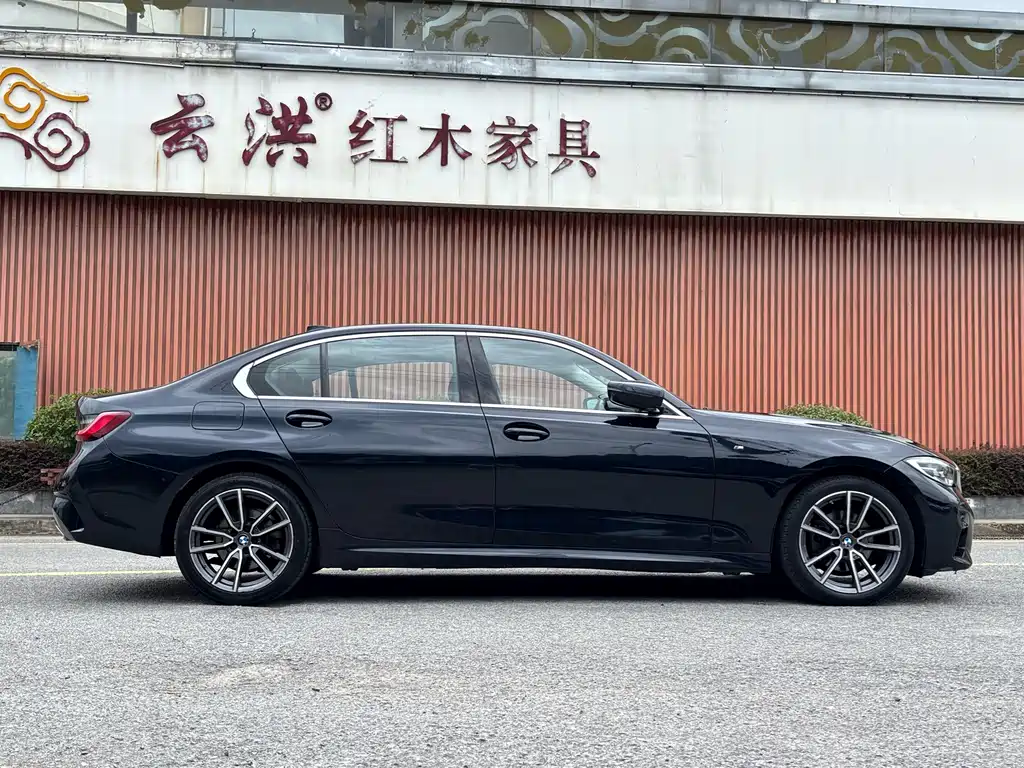 BMW 3 Series — миниатюра 4