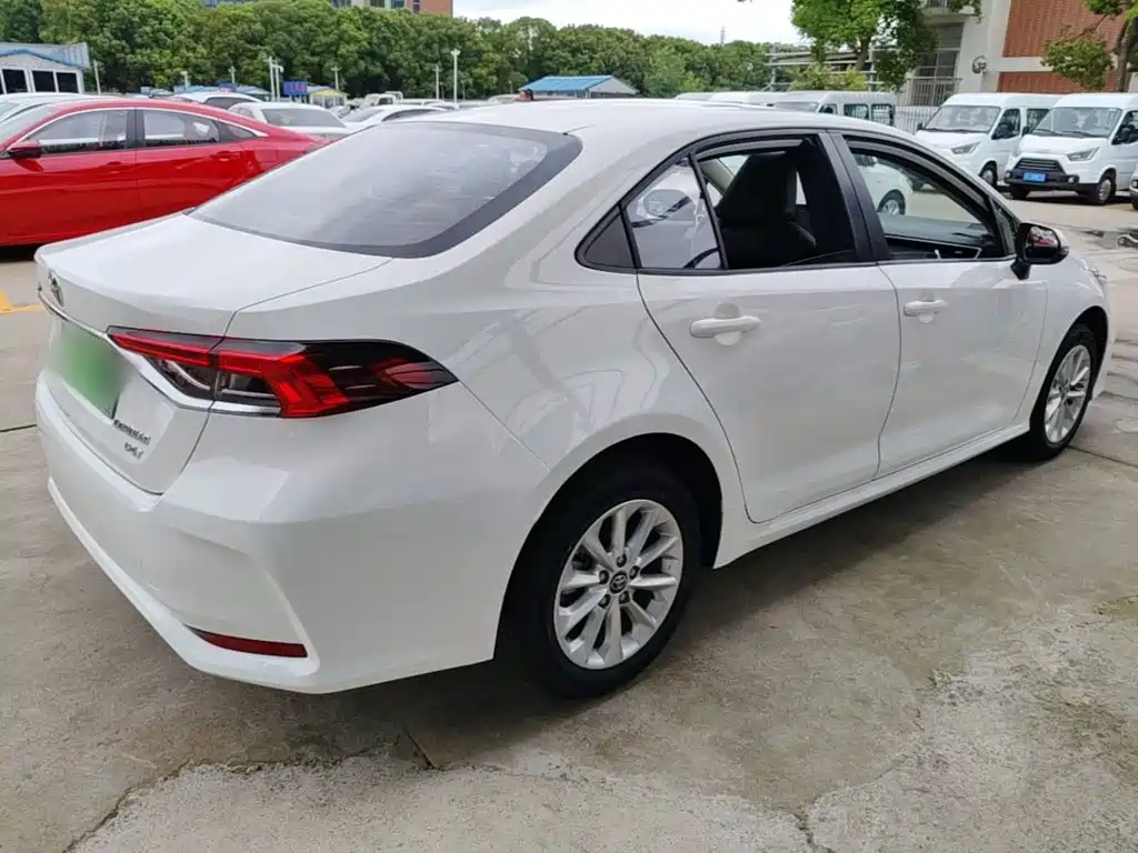 Toyota Corolla — миниатюра 7