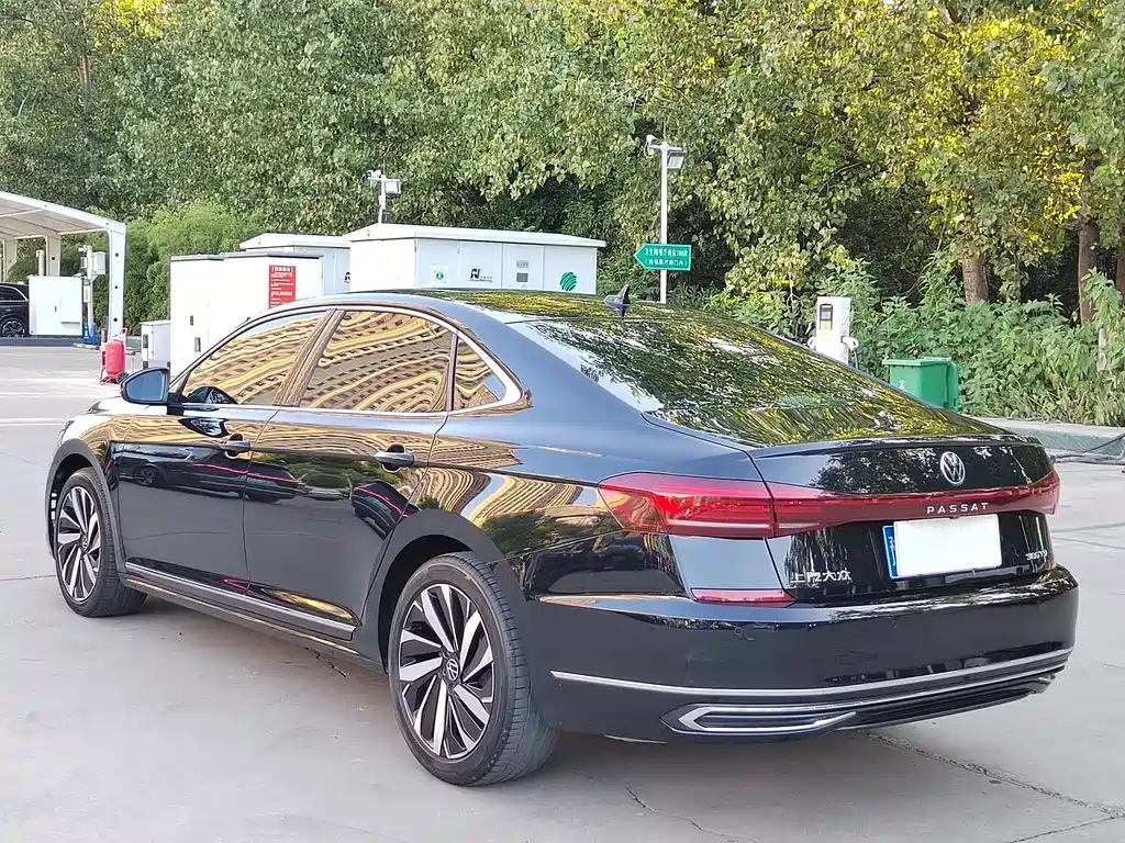 Volkswagen Passat — миниатюра 6