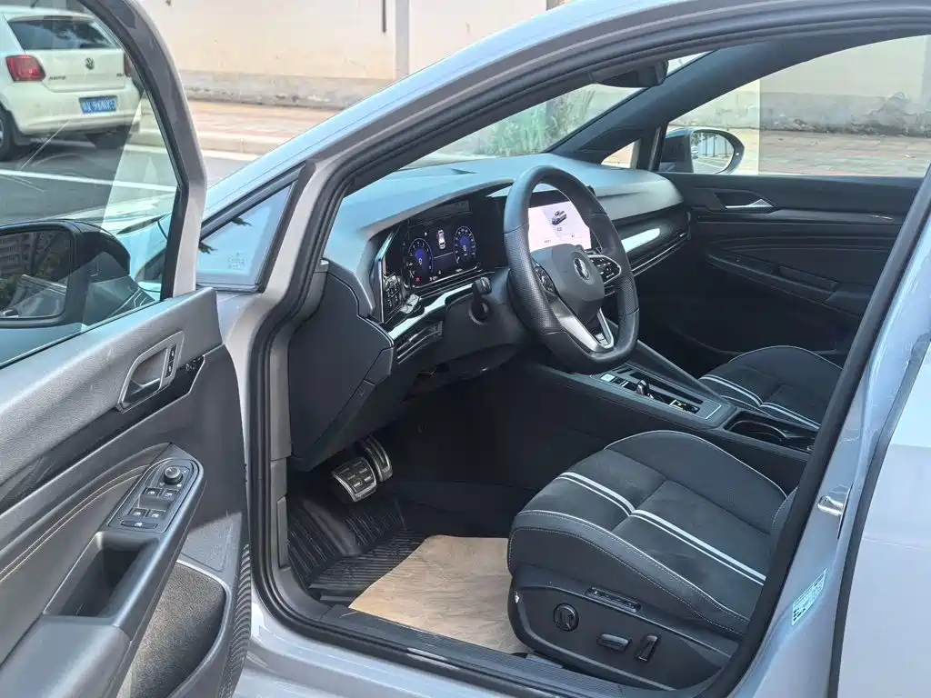 Volkswagen Golf — миниатюра 2
