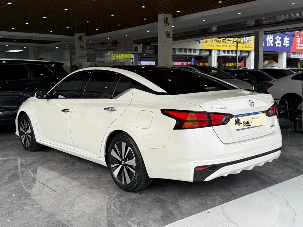Nissan Teana — миниатюра 4