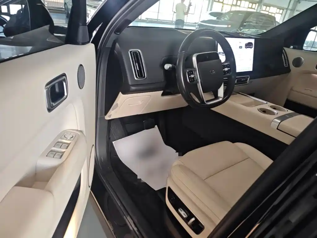 Li Auto Li L7 — миниатюра 16