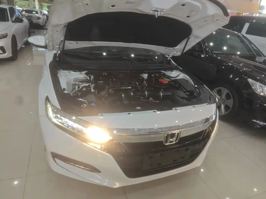 Honda Accord — миниатюра 20