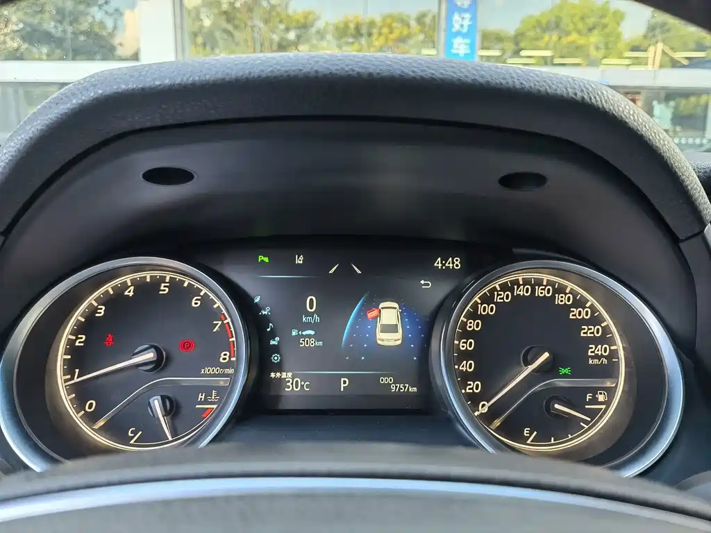Toyota Camry — миниатюра 13