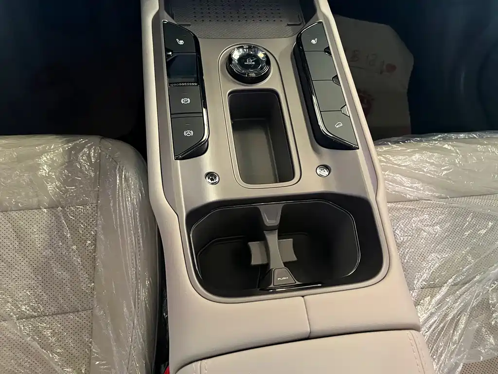 HAVAL SECOND GENERATION BIG DOG NEW ENERGY