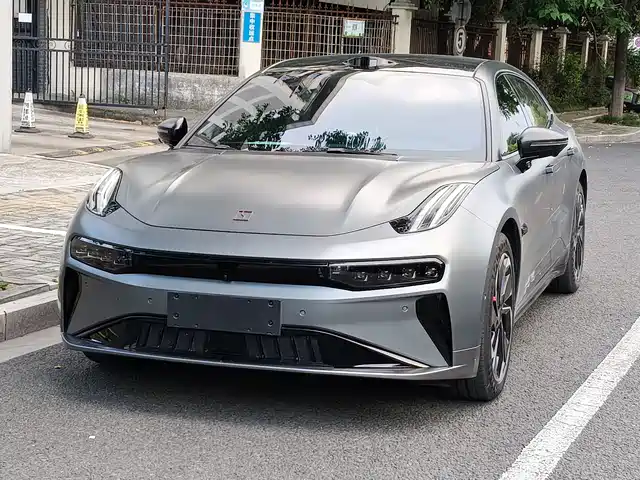 2024 Zeekr 001