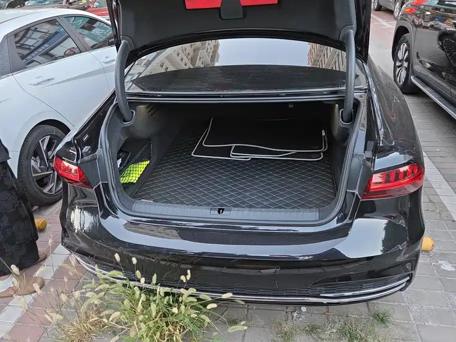 Audi A7L — миниатюра 4