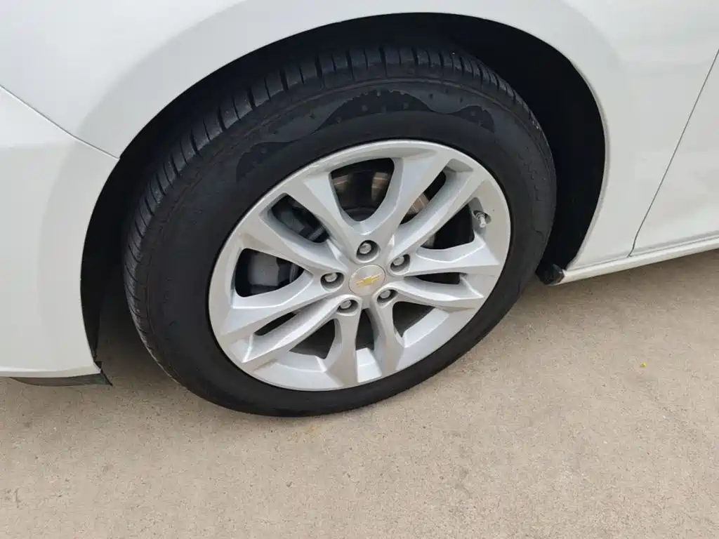 Chevrolet Malibu XL — миниатюра 23
