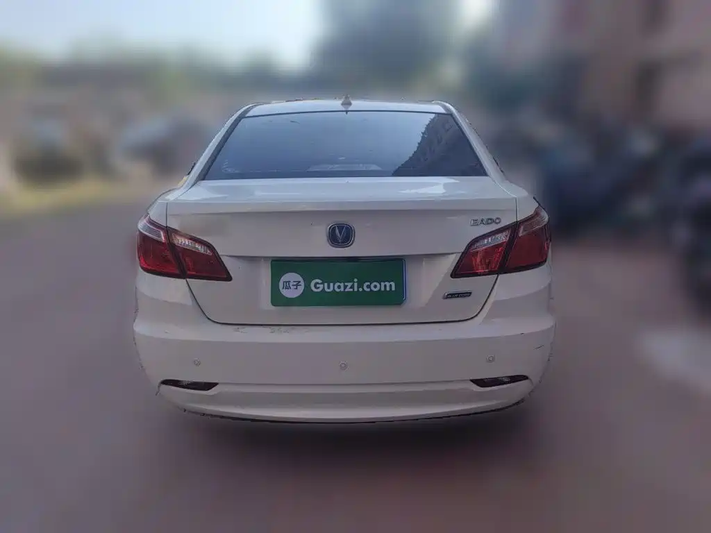 Changan Eado — миниатюра 5