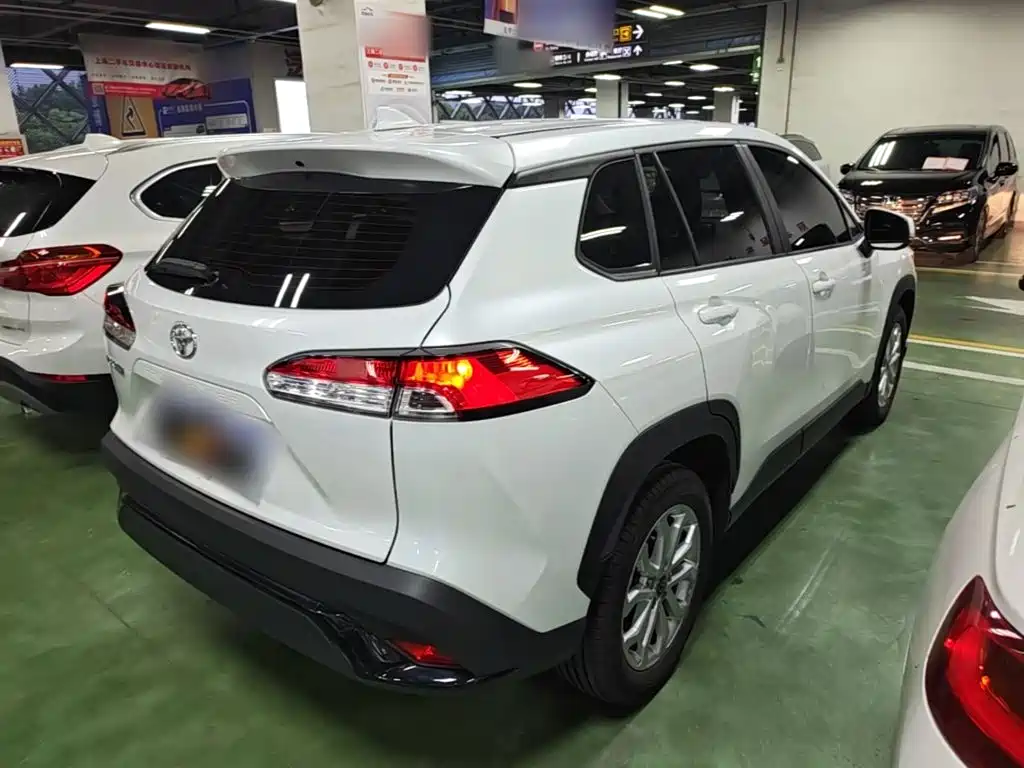 Toyota Frontlander — миниатюра 7