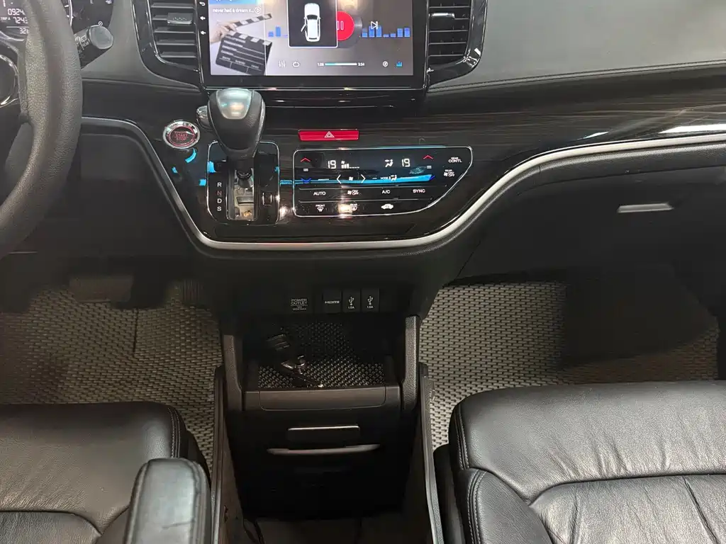 Honda Odyssey — миниатюра 17