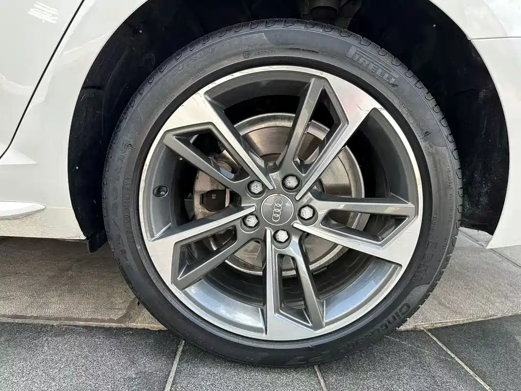Audi A4L — миниатюра 26