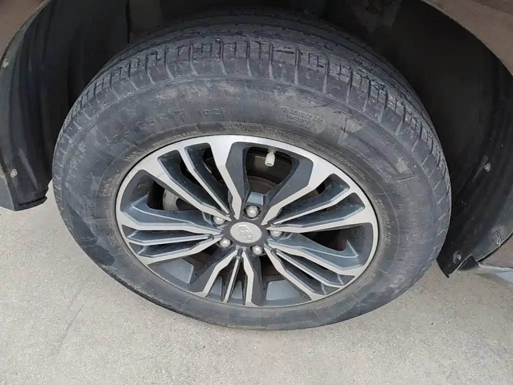 Geely Vision X6 — миниатюра 23
