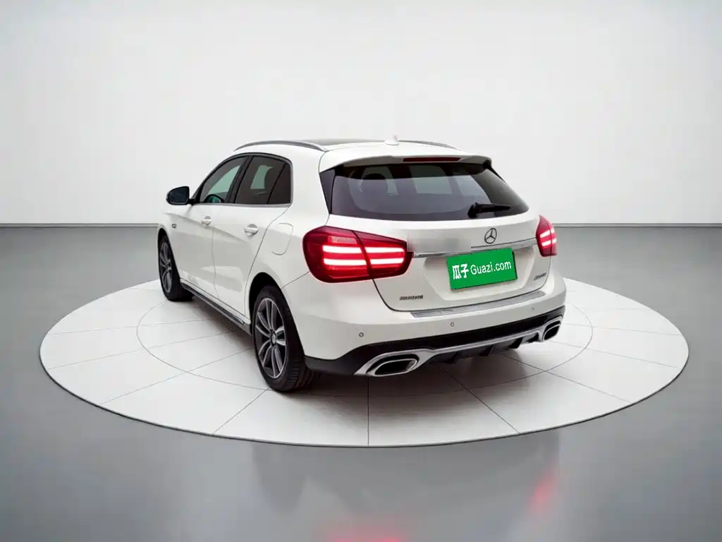 Mercedes-Benz GLA — миниатюра 4