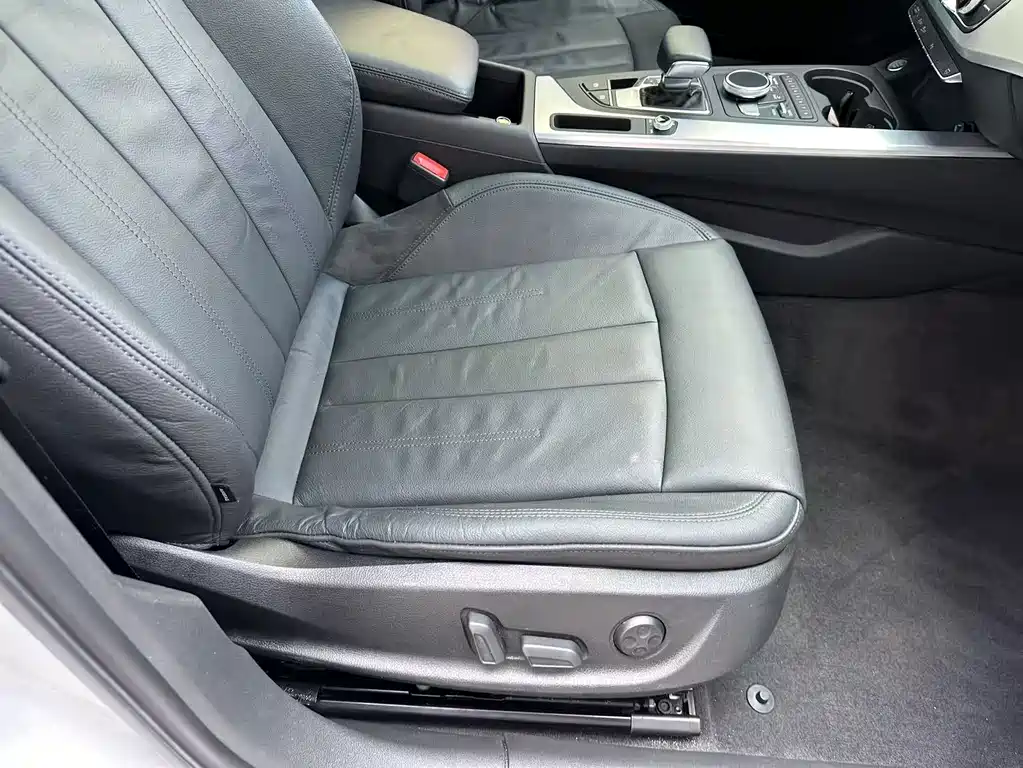 Audi A4L — миниатюра 32