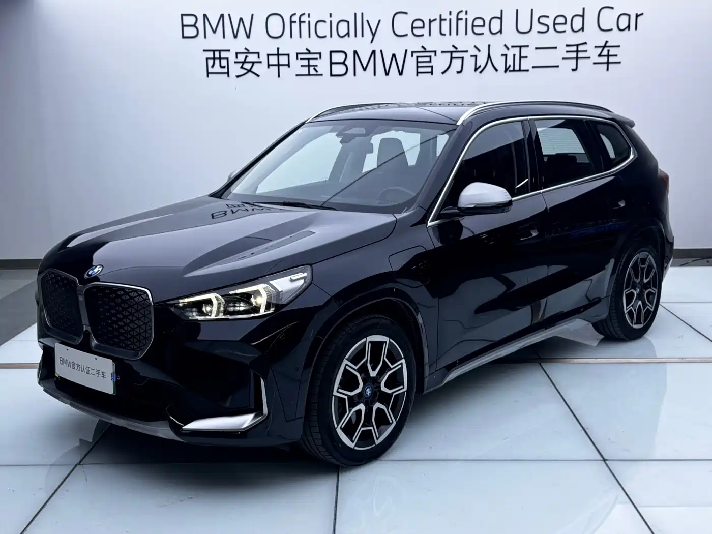 宝马iX1 2023款 xDrive30L X设计套装 2023
