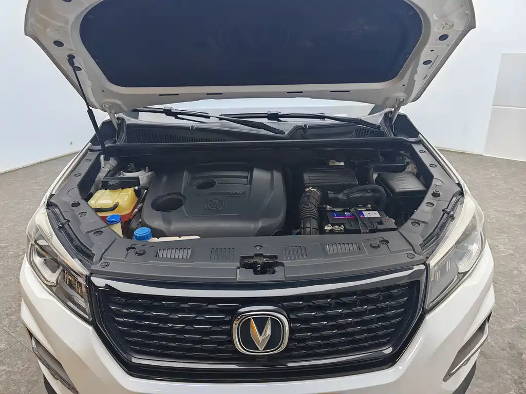 Changan CS75 Glory Million Edition 280T DCT Navigator Type, фото 12
