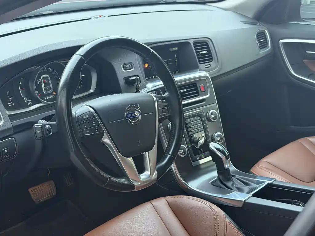Volvo V60 — миниатюра 4