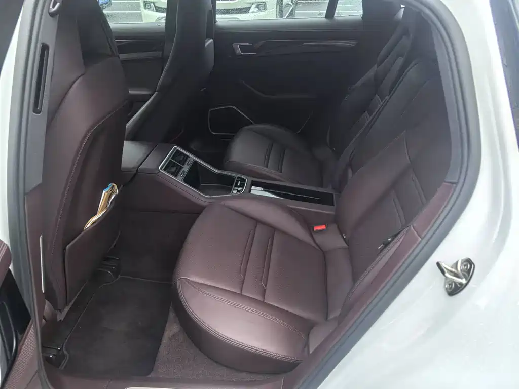 Porsche Panamera — миниатюра 9