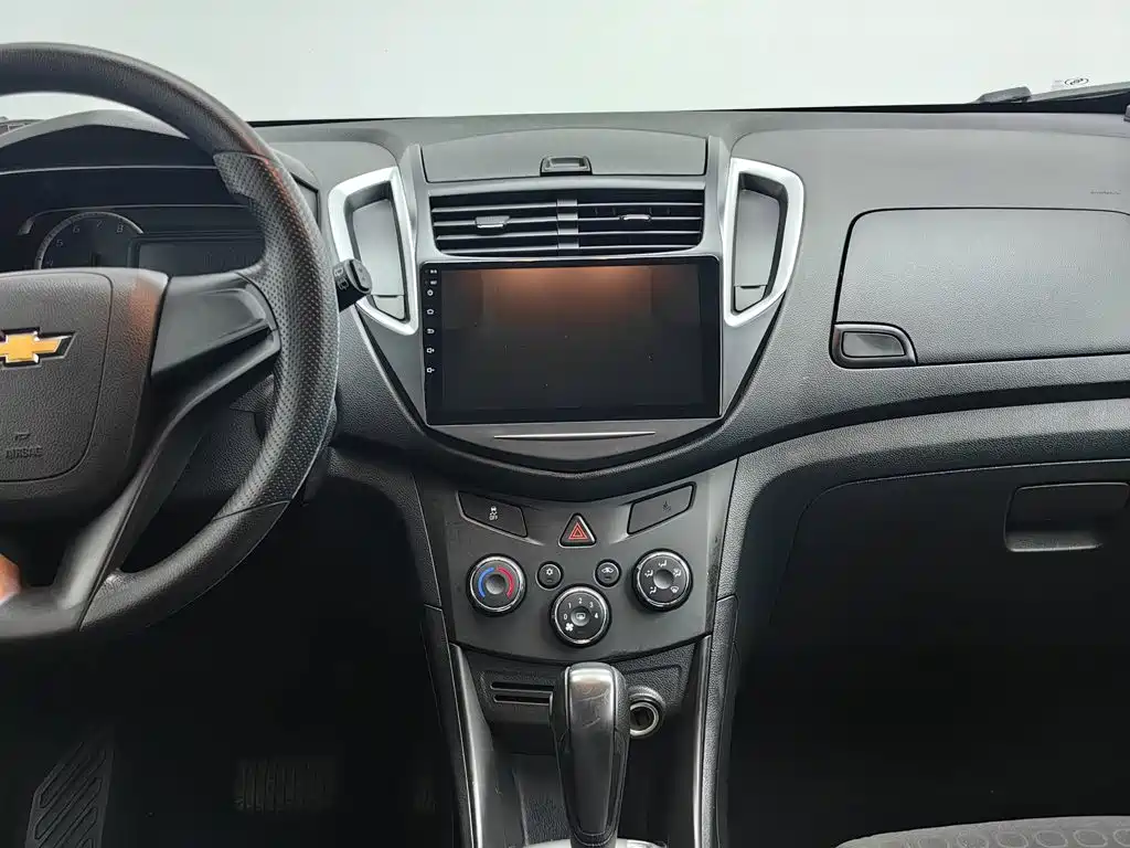 Chevrolet Trax — миниатюра 12