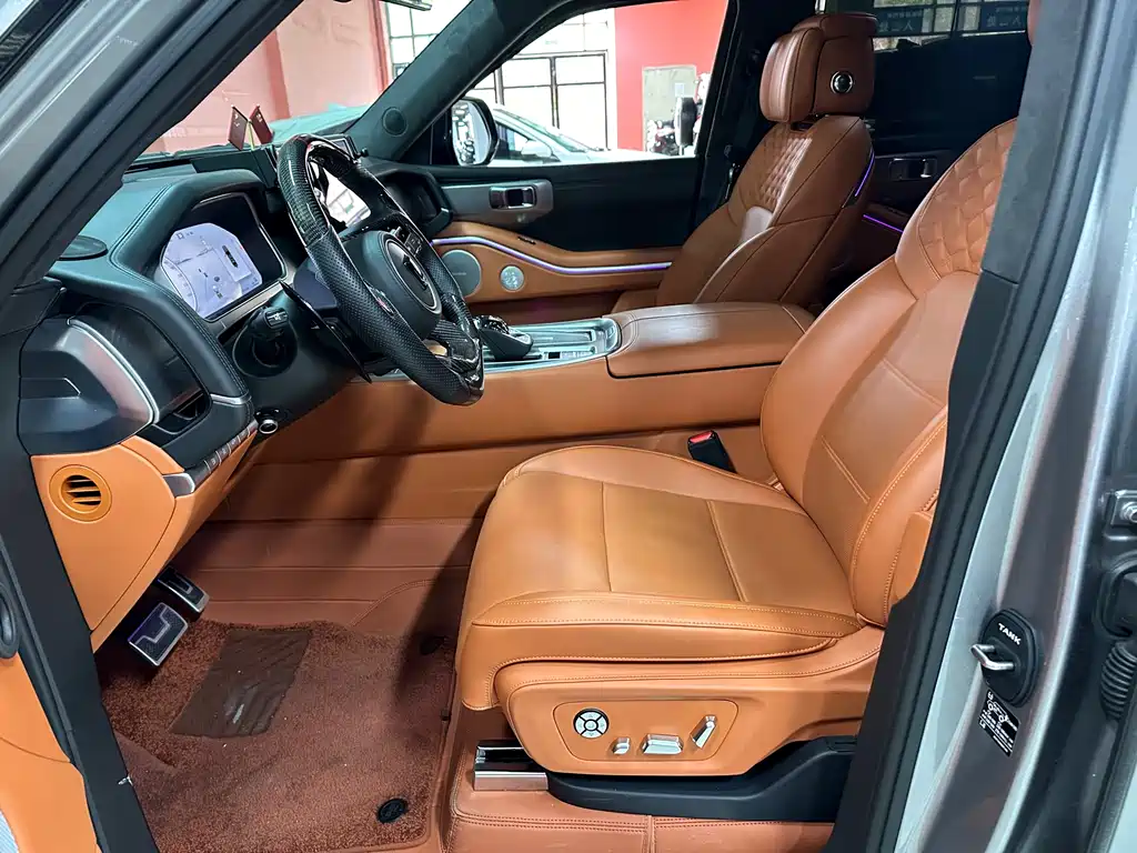 TANK TANK 700 NEW ENERGY