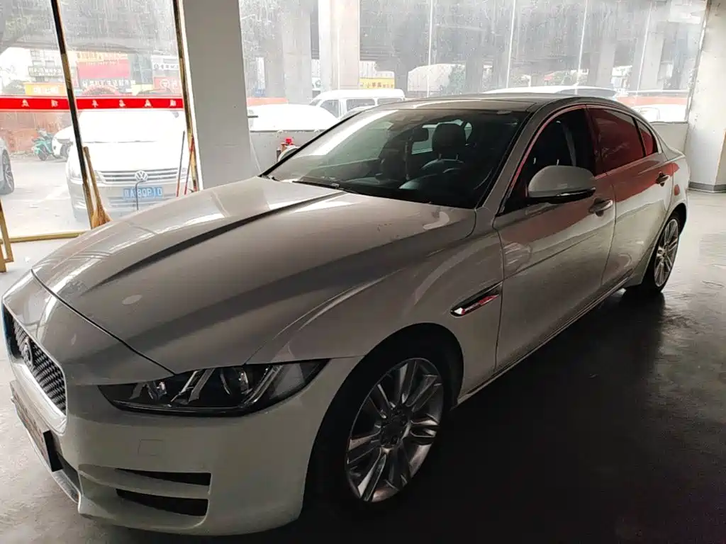 Jaguar XEL