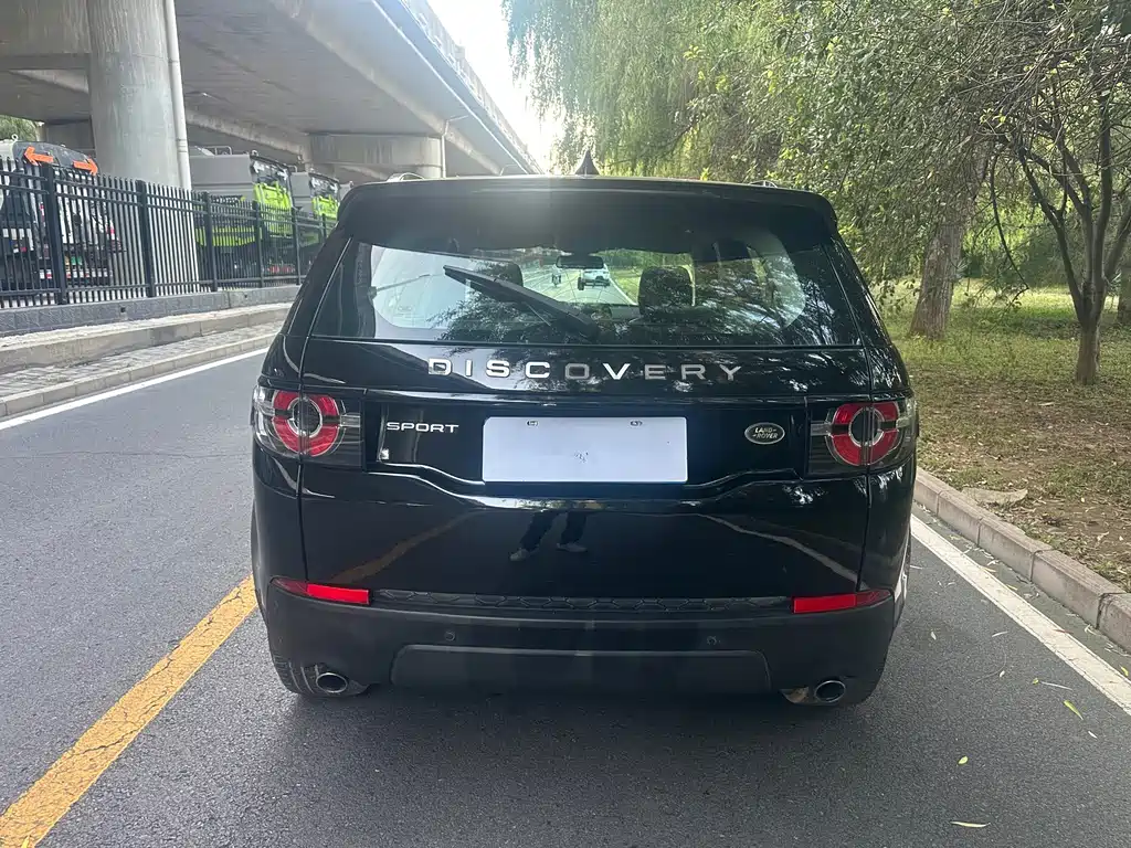 Land Rover Discovery Sport — миниатюра 15