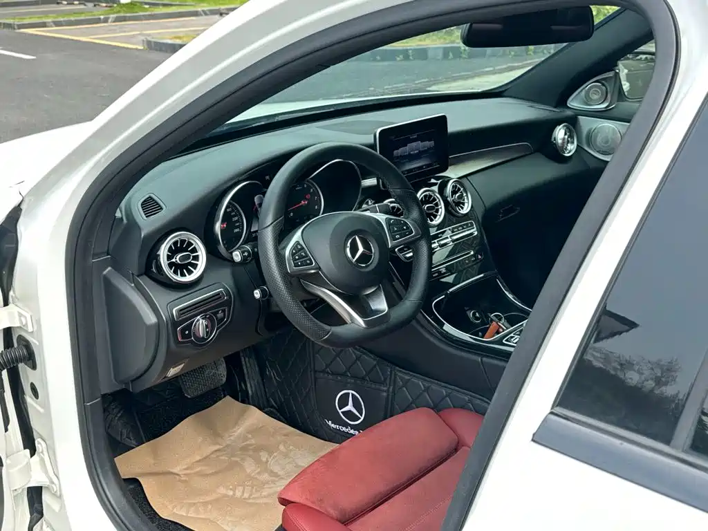 Mercedes-Benz C-Class — миниатюра 5