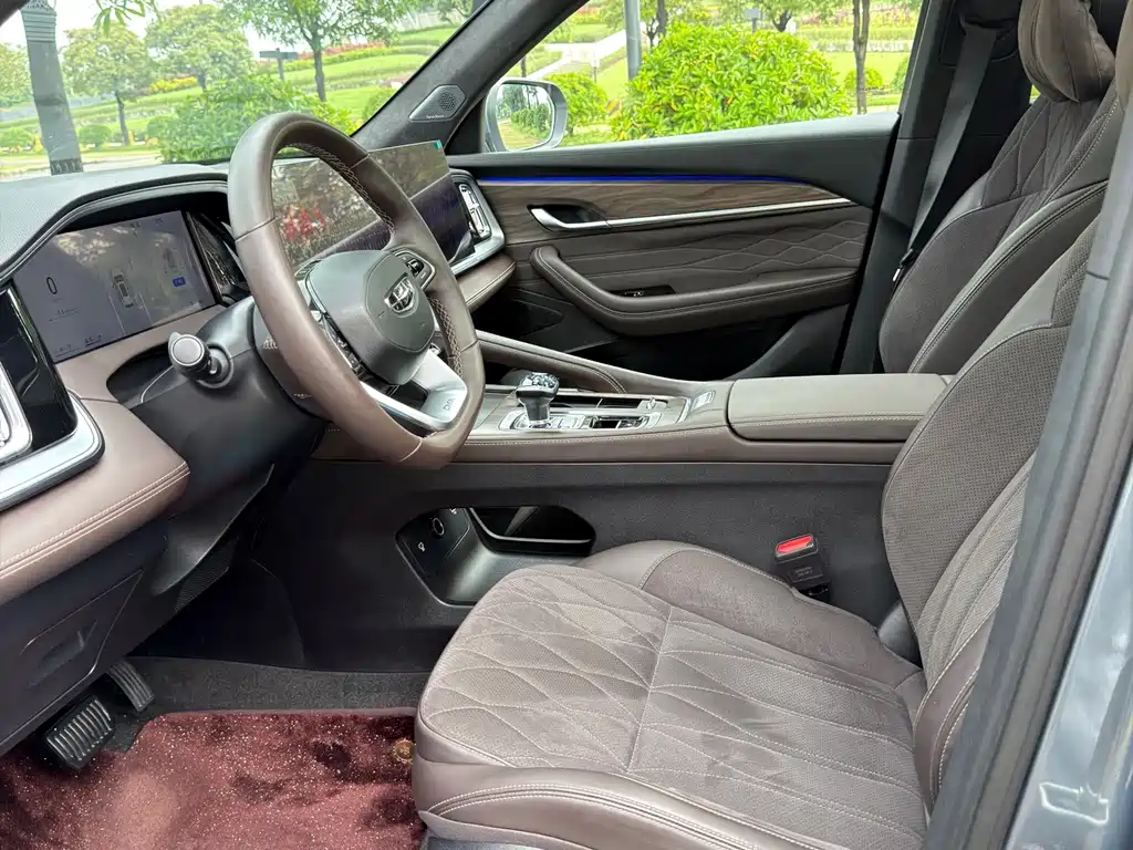 Geely Xingyue L Oriental Brilliance 2.0TD Auto Moon Gaze Edition, фото 12