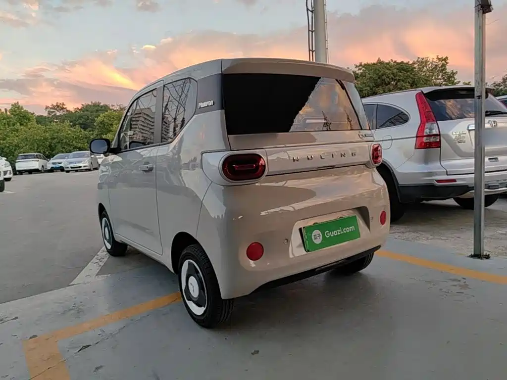 Wuling MINIEV — миниатюра 5