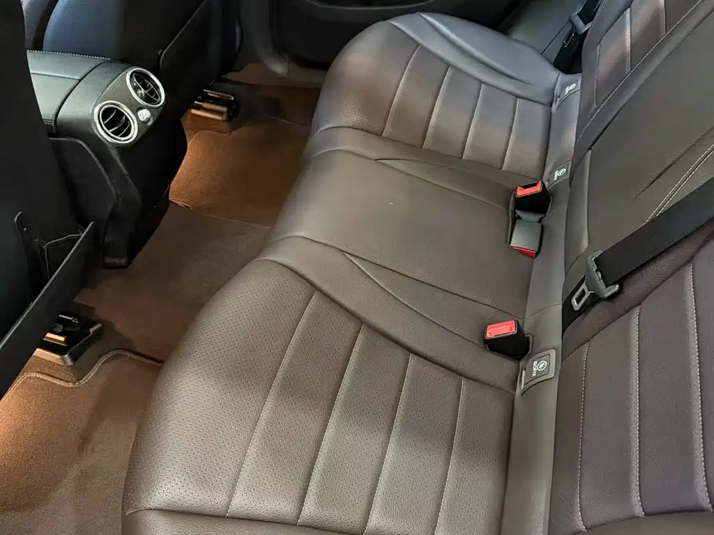 Mercedes-Benz GLC 2017 GLC 260 4MATIC