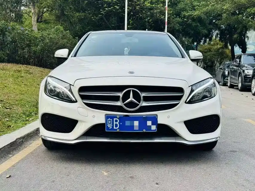 Mercedes-Benz C-Class — миниатюра 2