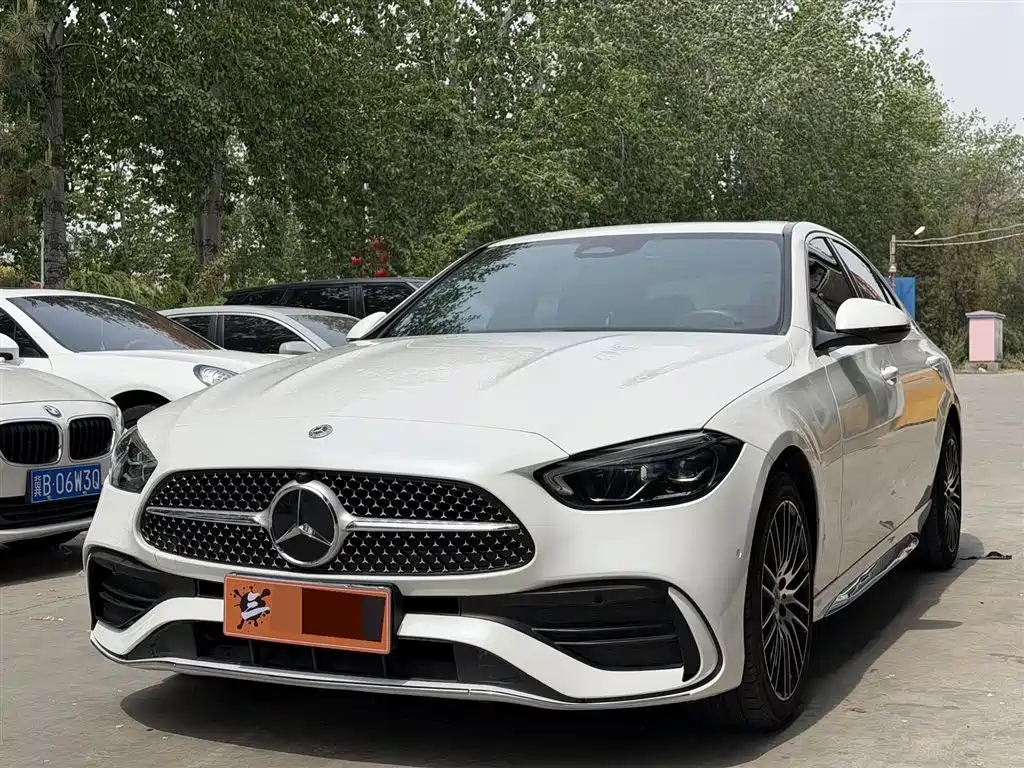 Mercedes-Benz C-Class 2024