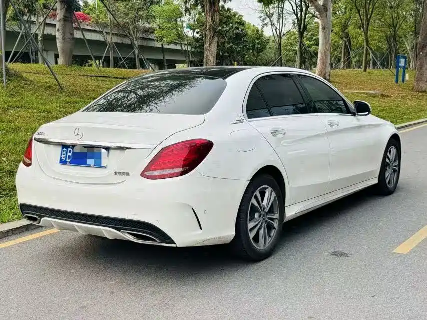 Mercedes-Benz C-Class — миниатюра 5