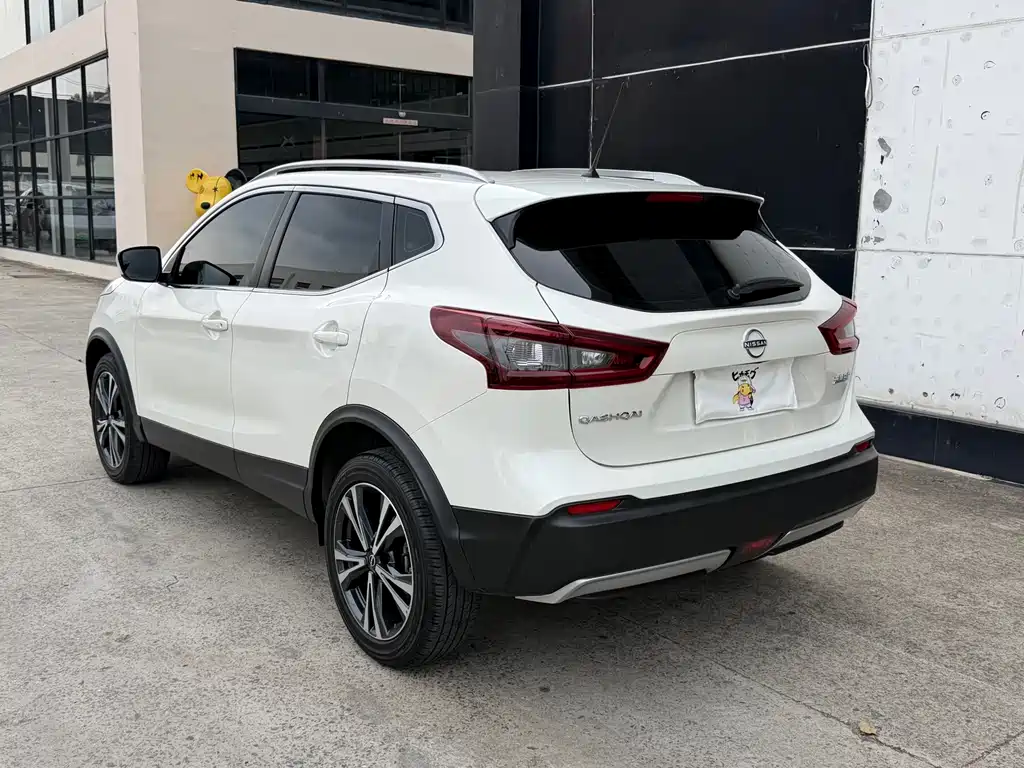 Nissan Qashqai — миниатюра 12