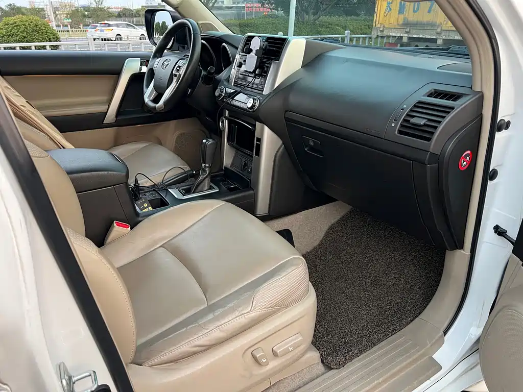 Toyota Prado — миниатюра 11