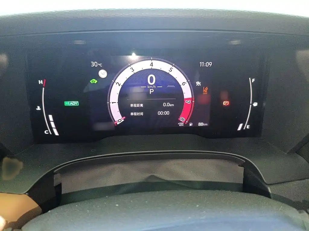 Toyota Camry — миниатюра 4