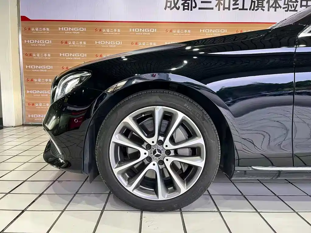 Mercedes-Benz E-Class — миниатюра 7