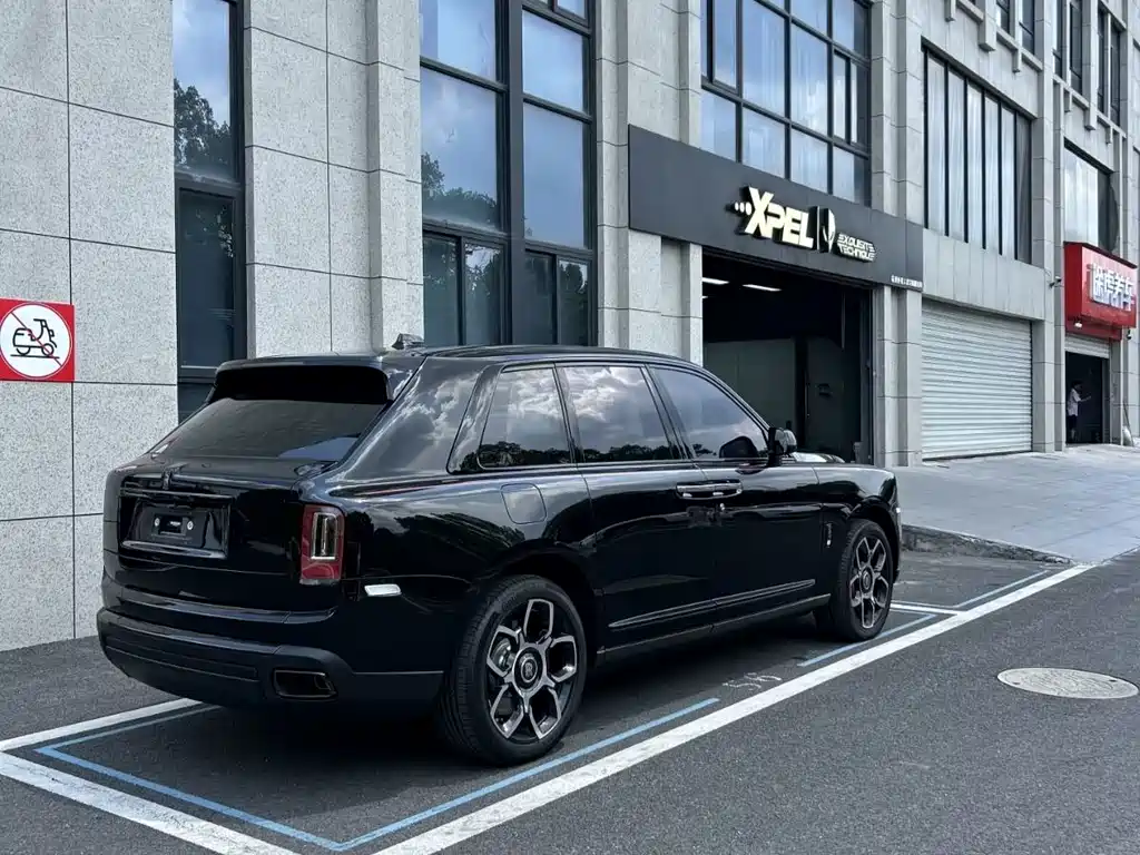 Rolls-Royce Cullinan — миниатюра 3
