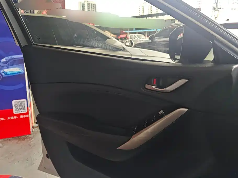 Mazda Atenza — миниатюра 7