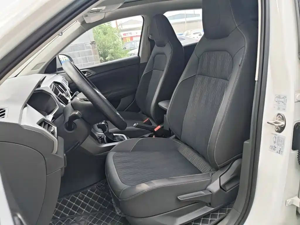 Volkswagen T-Cross — миниатюра 15