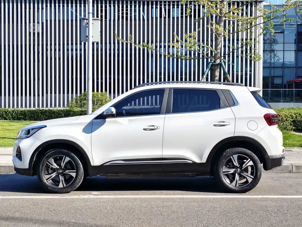 Chery New Energy Tiggo e — миниатюра 10