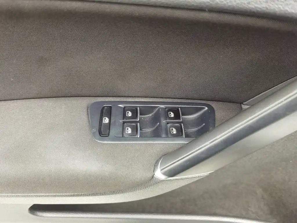 Volkswagen Golf — миниатюра 9