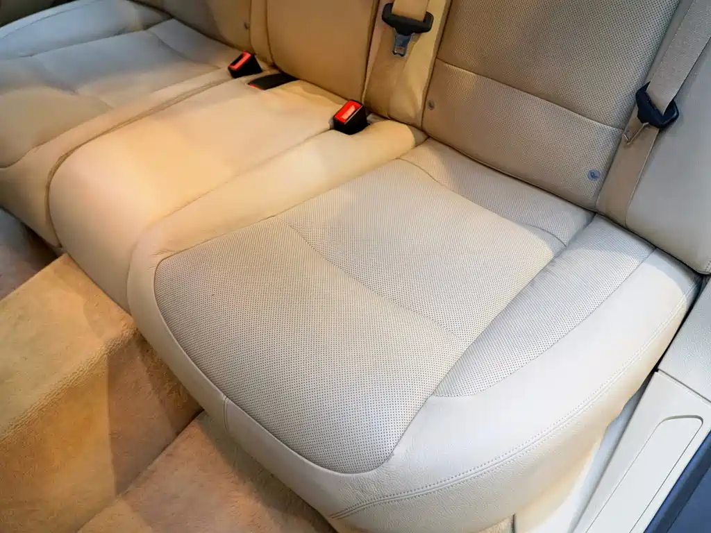BMW 7 Series 7 2010 4.4T