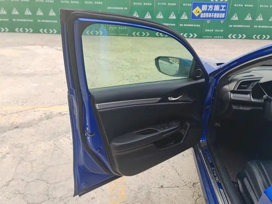 Honda Civic — миниатюра 7