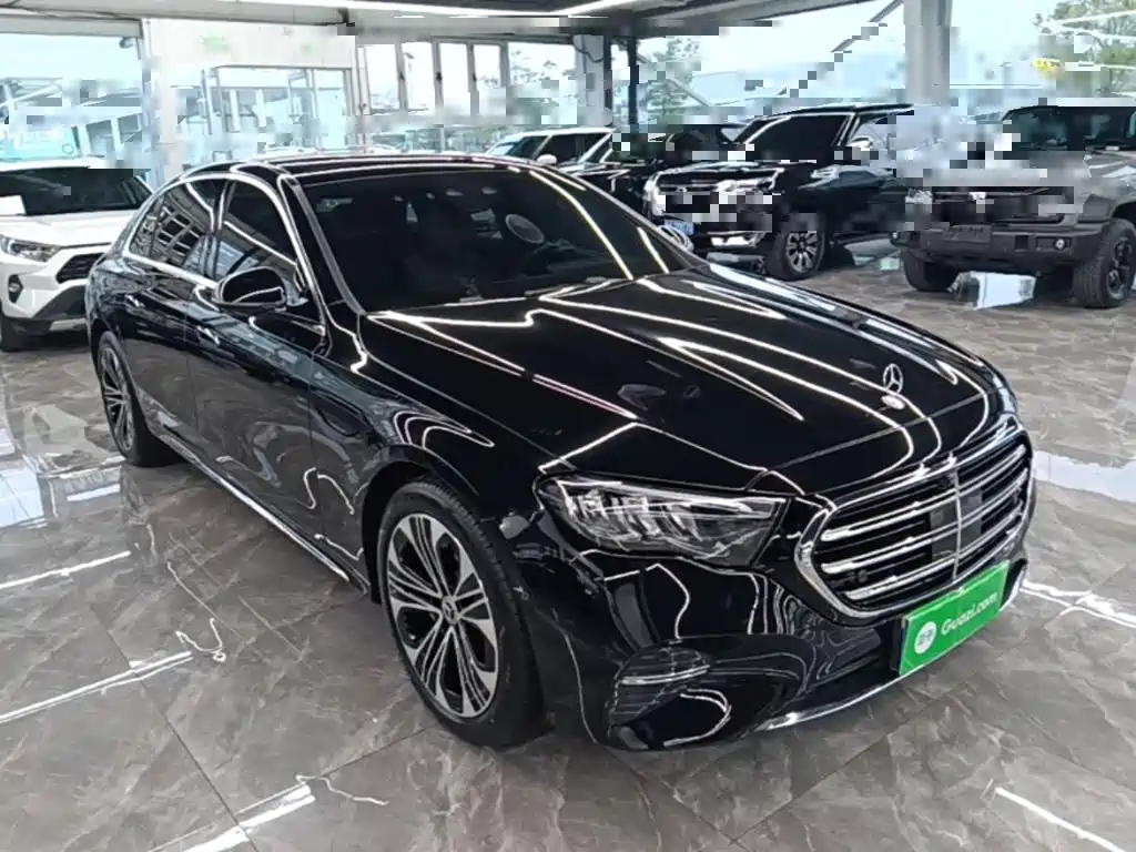 Mercedes-Benz E-Class — миниатюра 4